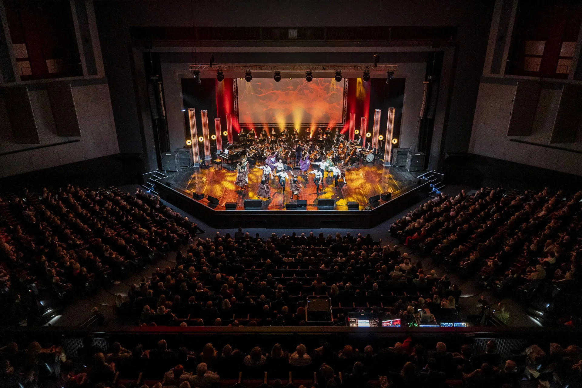 292ac6d9cb8ba620d645ce6efc14dc949d6f986c61595be274cf1c8f0d07a279 koncert serce za serce